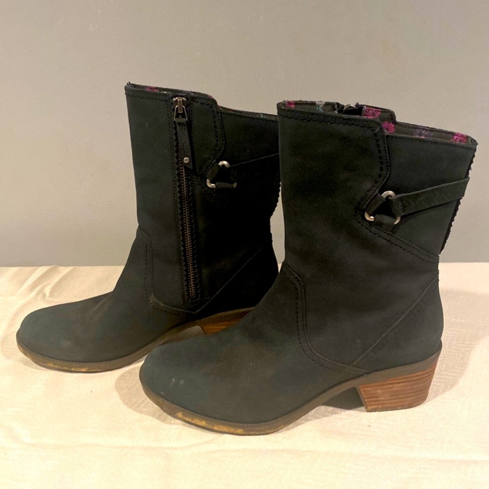 Teva Foxy Black Block Heeled Low Calf Bootie Women’s size 9